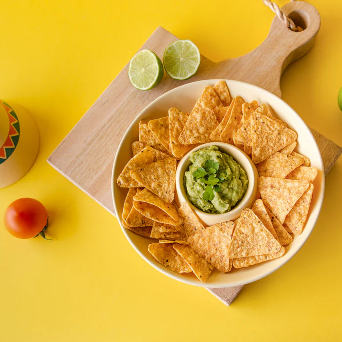Plato para nachos y salsa diseño sombrero mexicano cerámica amarilla pintada a mano con recipiente central