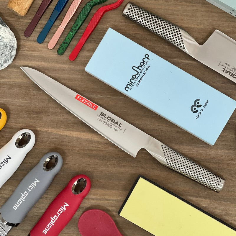 Cuchillo fileteador flexible Global G-20 hoja 21 cm acero CROMOVA 18 – vista lateral