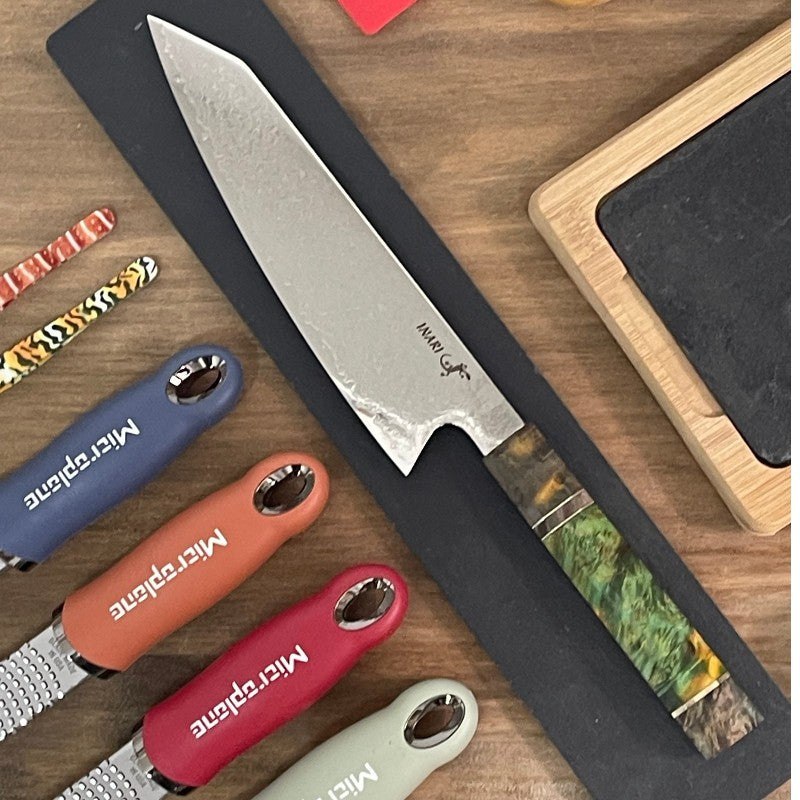 Cuchillo Kiritsuke Damascus VG10 67 capas hoja 21 cm