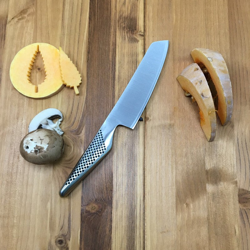 Cuchillo verduras Global GS-5 – detalle filo doble cara acero inoxidable