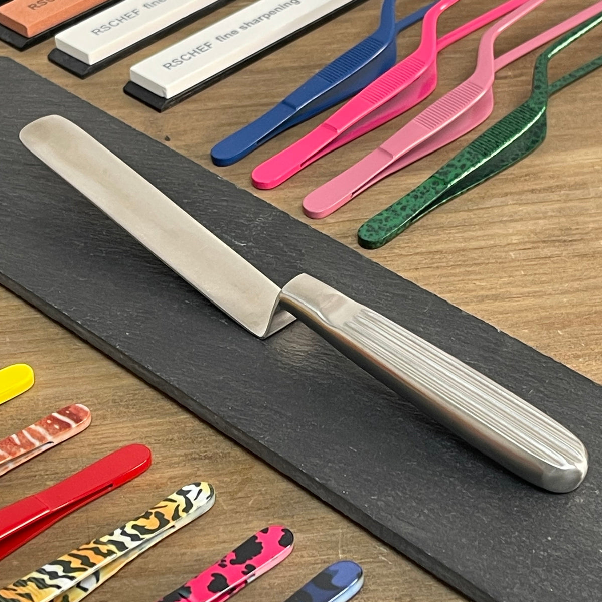 Espátula cocina profesional acero inoxidable - Diseño acodado emplatado precisión