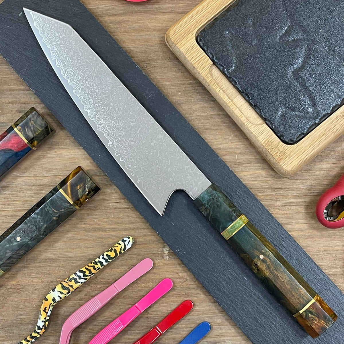 Cuchillo Kiritsuke Damascus 21 cm | Acero VG10 67 Capas | Mango Abedul Estabilizado