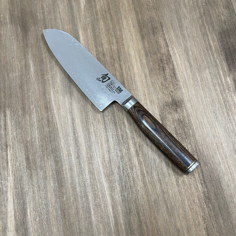 Cuchillo de cocina japonés Kai Shun Premier Santoku hoja martillada tsuchime 14 cm