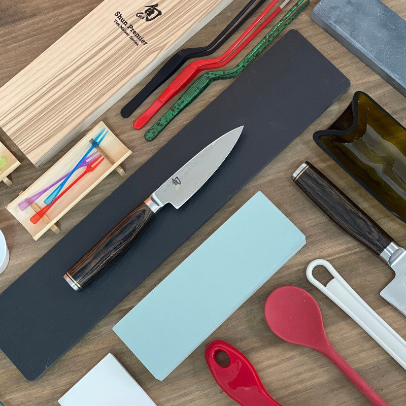 Cuchillo pelador Kai Shun Premier 9 cm acero damasco 32 capas TDM-1700