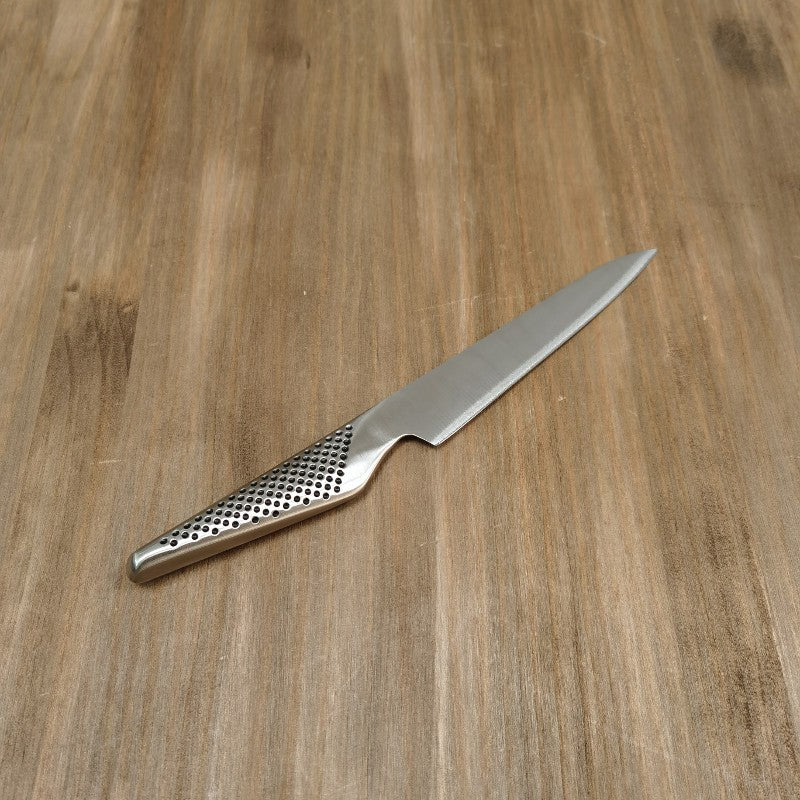 Detalle del mango texturizado del cuchillo utilitario flexible Global GS-11 Serie GS
