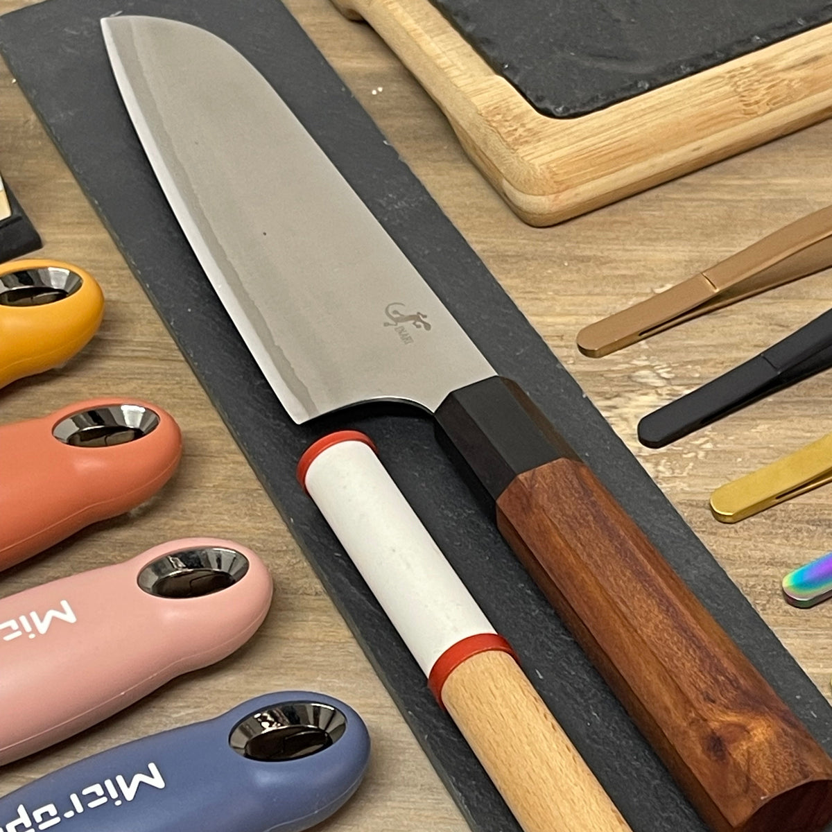 Cuchillo Santoku Salamandra acero Tamahagane
