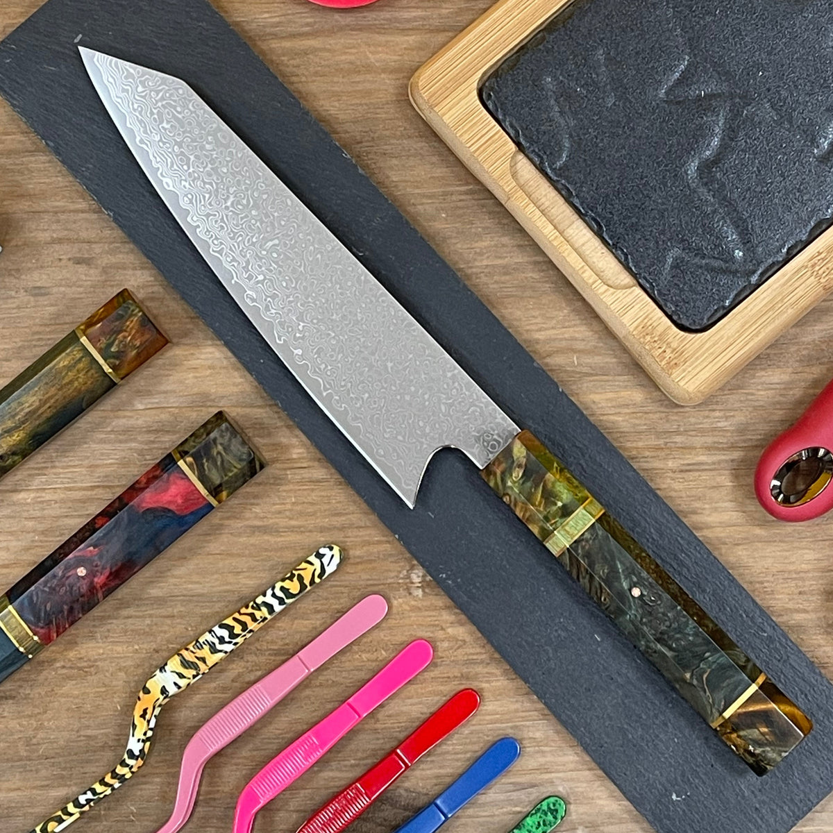 Cuchillo japonés profesional kiritsuke damasco filo V Taper 